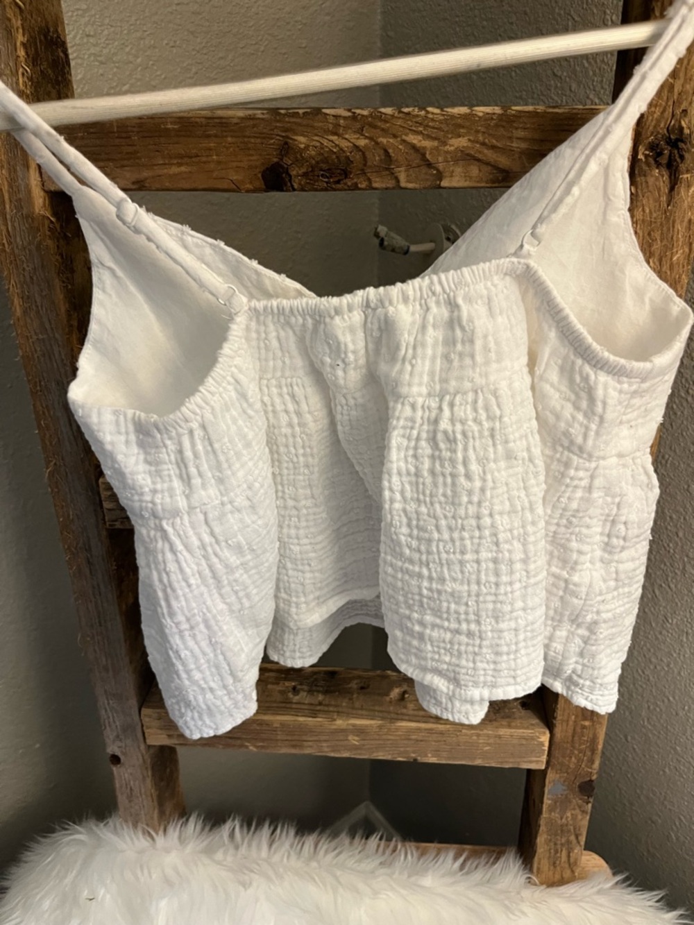 H&M White Textured Peplum Cami Top - Picture 3 of 3